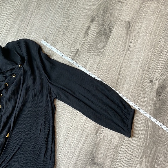 INC Crinkled Black  top with Grommet & tie opening. - Picture 7 of 8